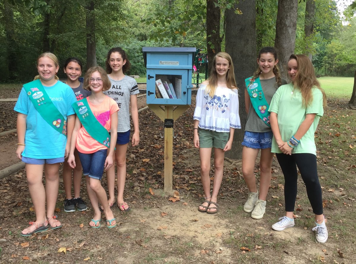 Vestavia Hills Girl Scouts Earn Bronze Award 4663